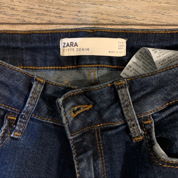 - Zara side stripe jeans with raw hem - Picture 3 of 7